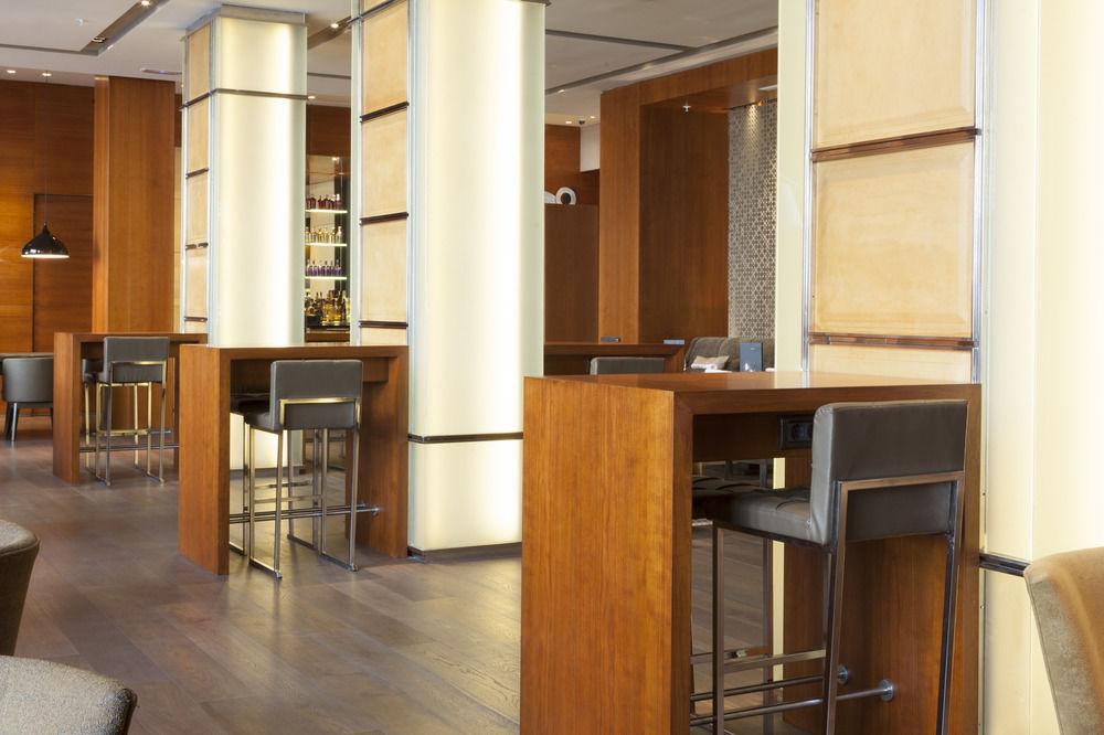 Ac Hotel Aitana By Marriott Madrid Bagian luar foto